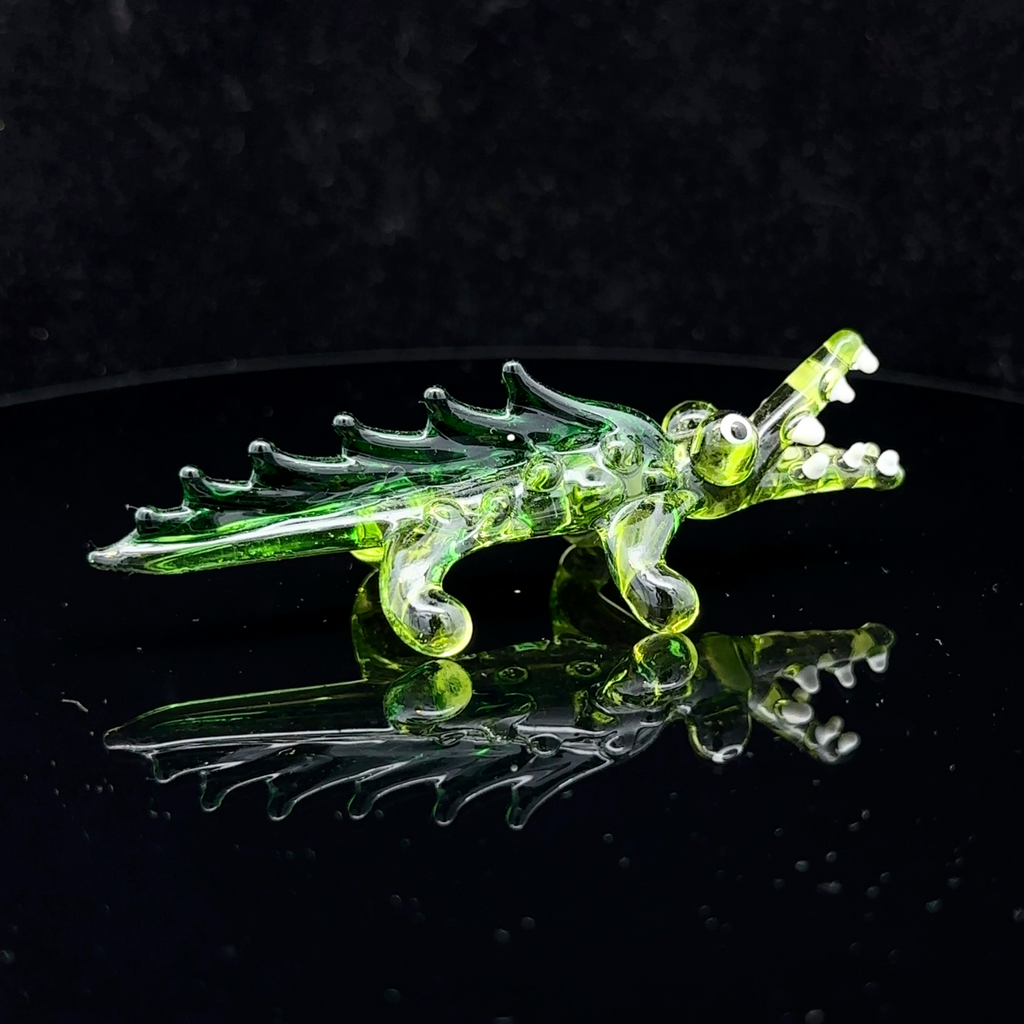 Green Crocodile Blown Glass Figurine Collectible Miniature Garden Decoration