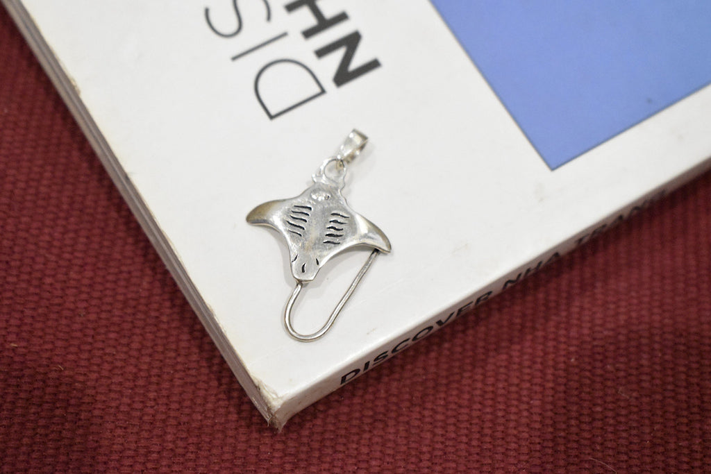 Stingray 92.5 Sterling Silver Pewter Gold Brass Charm Necklace Pendant Jewelry
