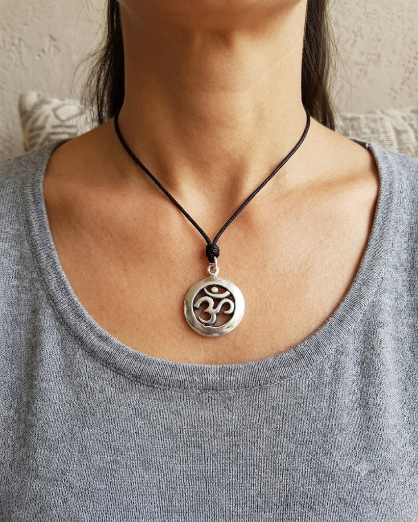 Trendy Hindu Om Ohm 92.5 Sterling Silver Pewter Brass Necklace Pendant Jewelry