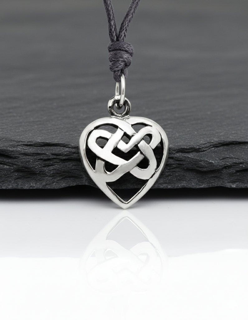 Handmade Celtic Heart Knot Silver Pewter Silver Charm Necklace Pendant Jewelry