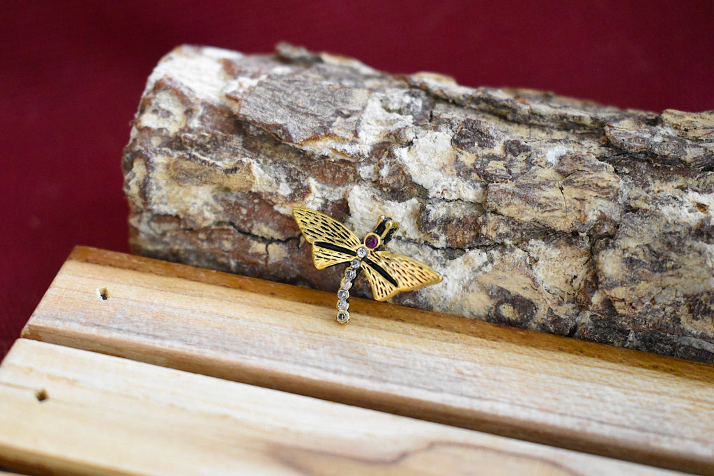 Lovely Dragonfly Gold Brass Charm Necklace Pendant Jewelry