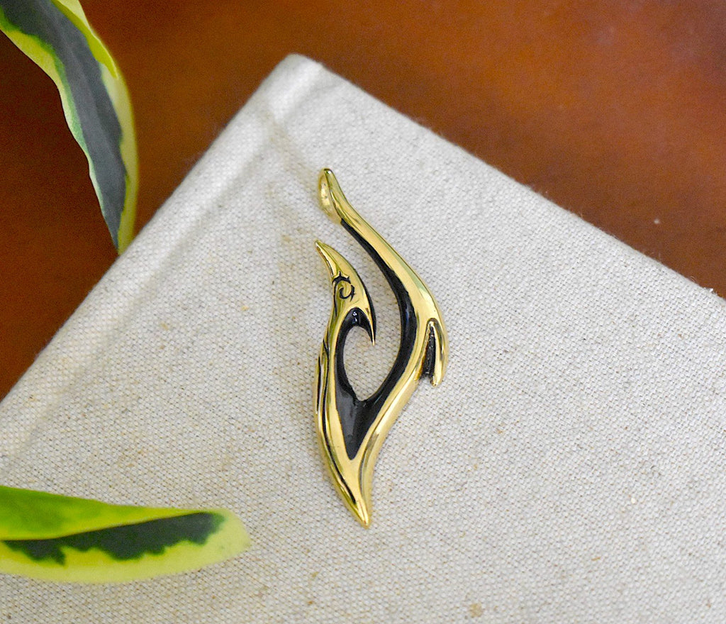 Lovely Maori Tribal Hook Silver Pewter Gold Brass Charm Necklace Pendant Jewelry