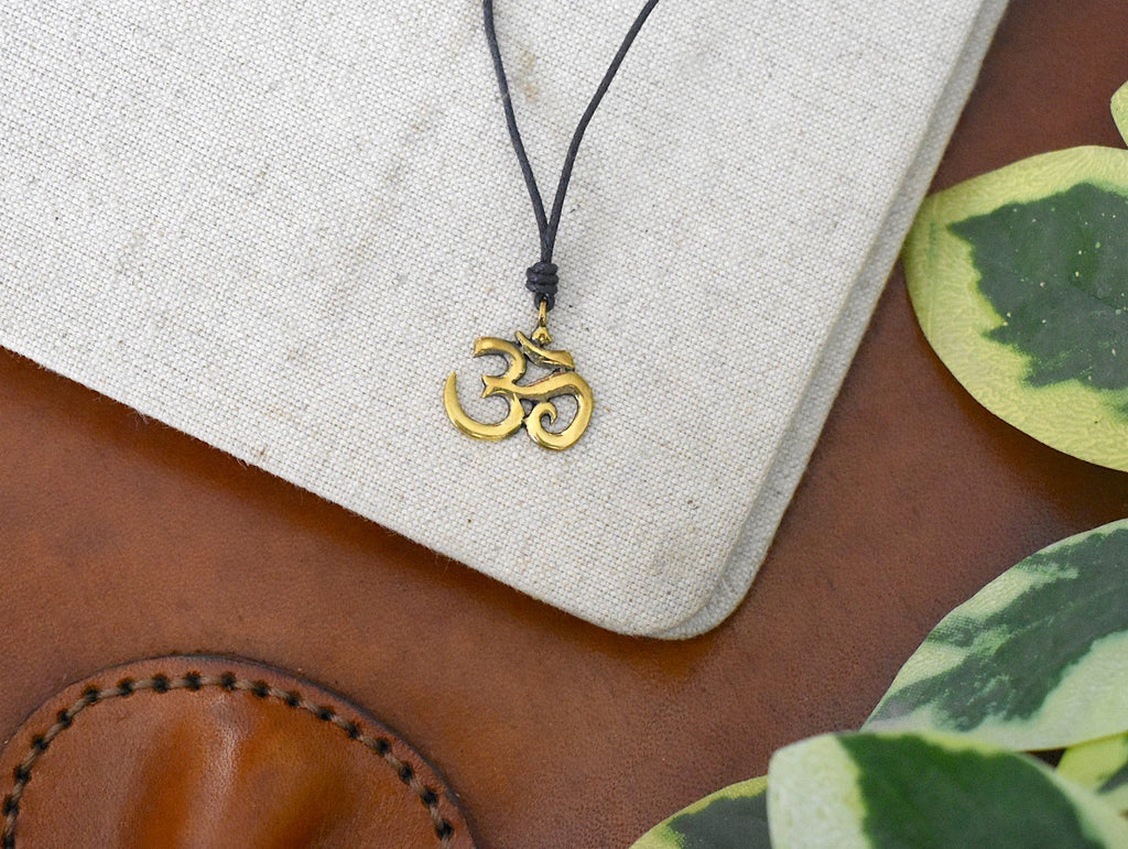 Hindu Om Ohm Yoga Silver Pewter Gold Brass Charm Necklace Pendant Jewelry