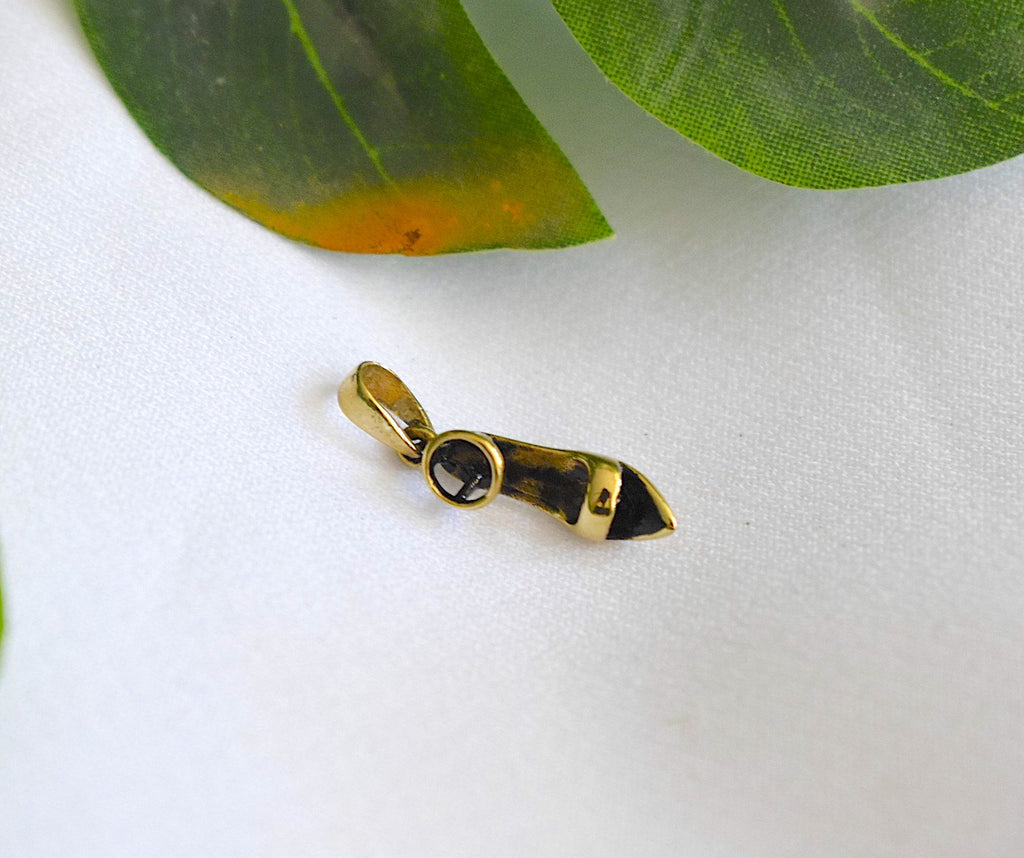 Lovely Sandal Shoes Beach 92.5 Sterling Silver Brass Necklace Pendant Jewelry