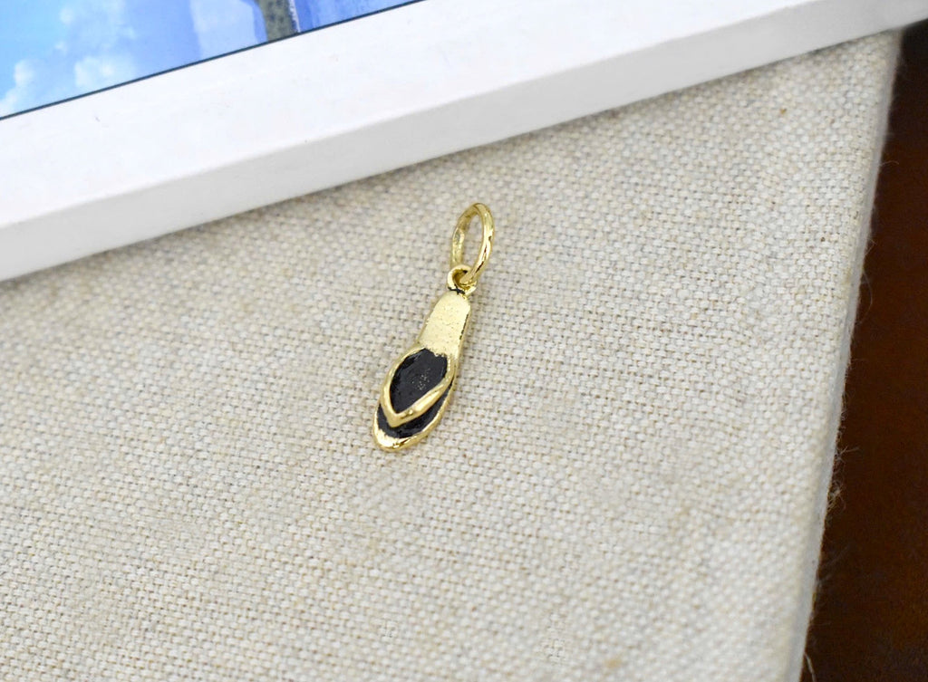 Lovely Sandal Shoes Beach 92.5 Sterling Silver Brass Necklace Pendant Jewelry