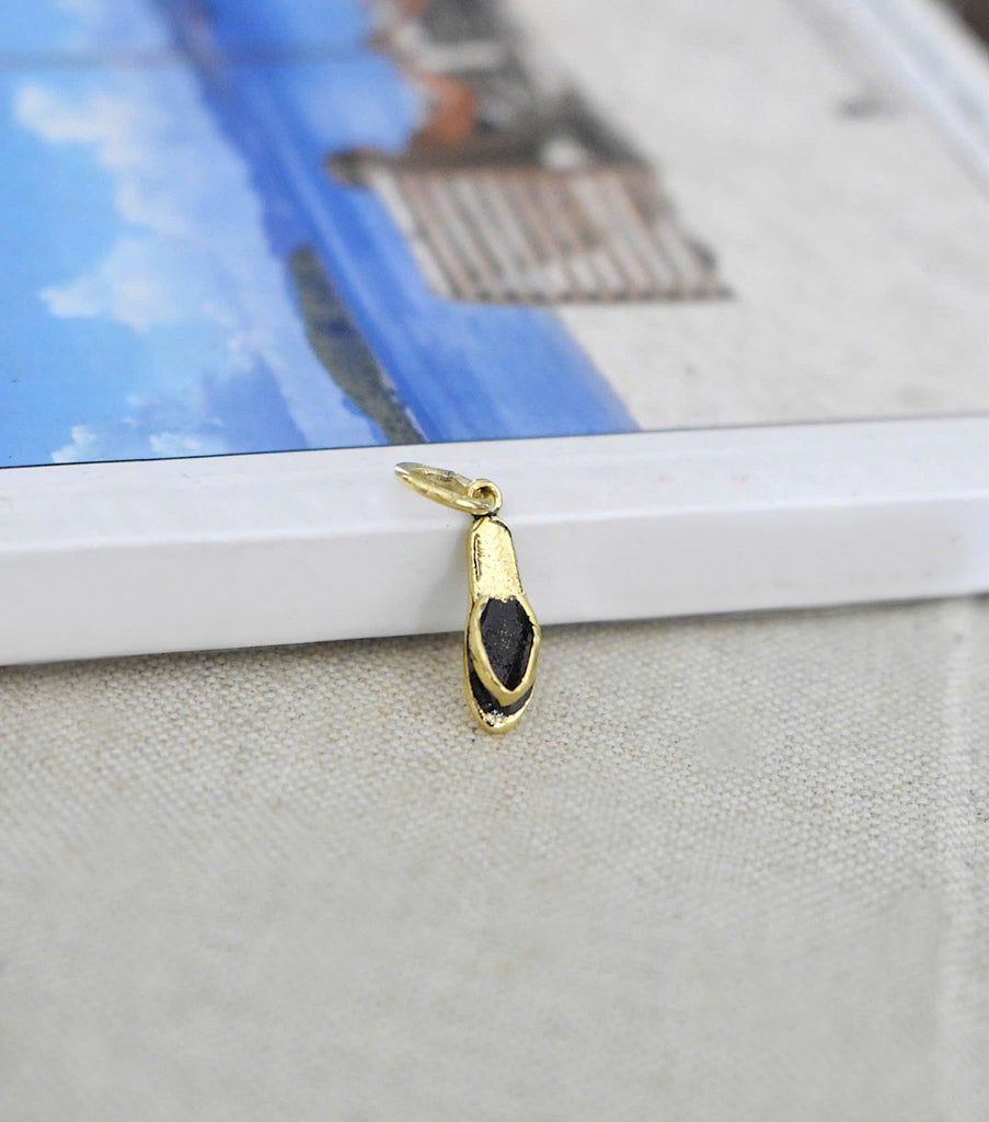 Lovely Sandal Shoes Beach 92.5 Sterling Silver Brass Necklace Pendant Jewelry