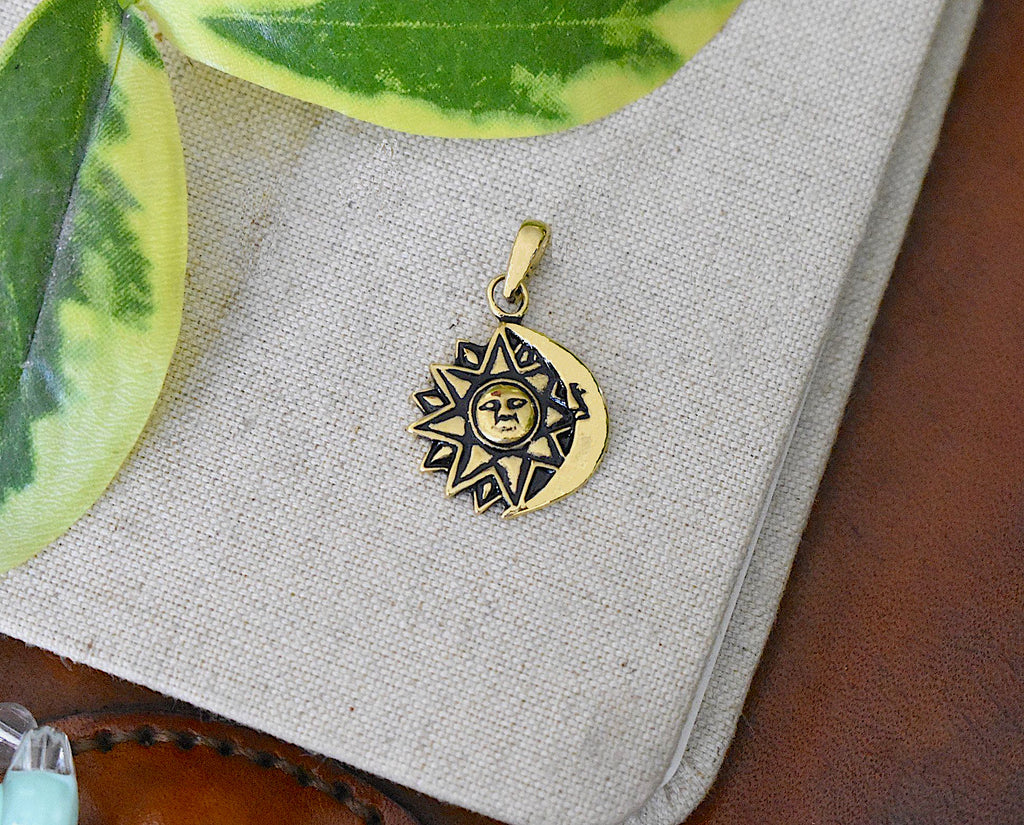 Sun and Moon 92.5 Sterling Silver Pewter Brass Necklace Pendant Jelwery