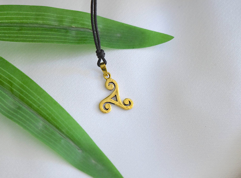 Celtic Trilogy Size S & M 92.5 Sterling Silver Gold Brass Necklace Pendant Jewelry