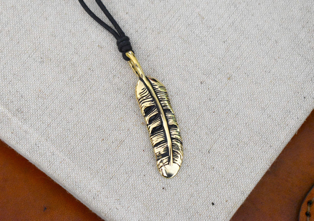 Retro Style Feather Pendant Unisex Charm Necklace Pendant Jewelry