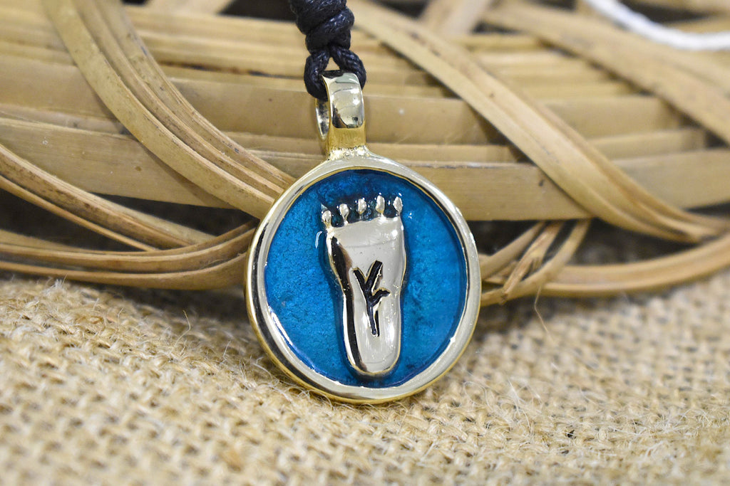 Baby Foot Feet Golden Brass Charm Necklace Pendant Jewelry