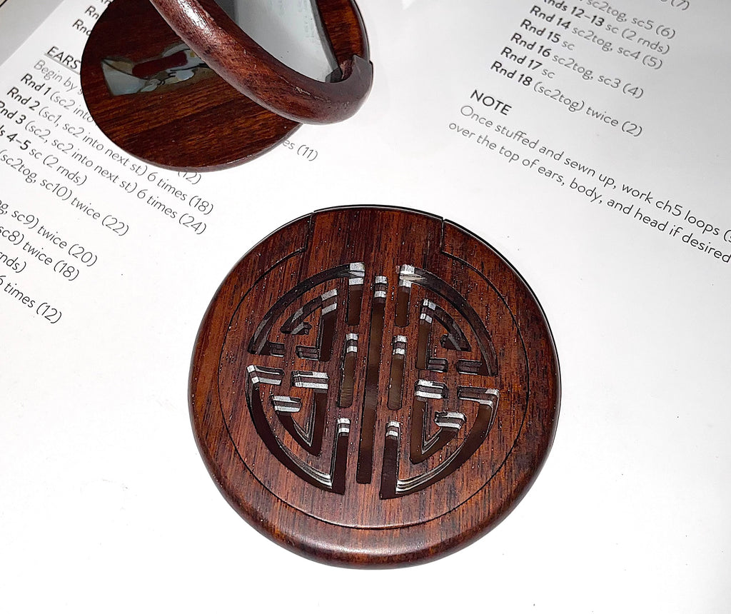 Mini Handcrafted Wooden Retro Round Mirror Makeup Mirror for Women Girls Travel Daily Use