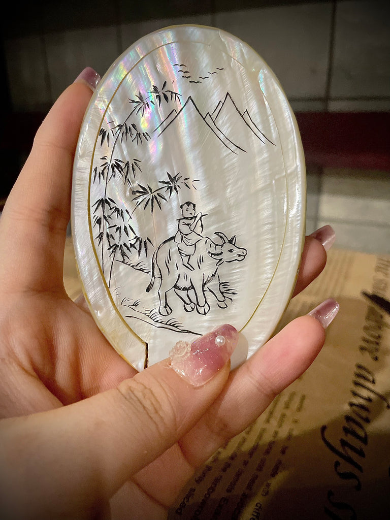 Mini Handcrafted Mother Of Pearl Retro Mirror Makeup Mirror for Women Girls Travel Daily Use