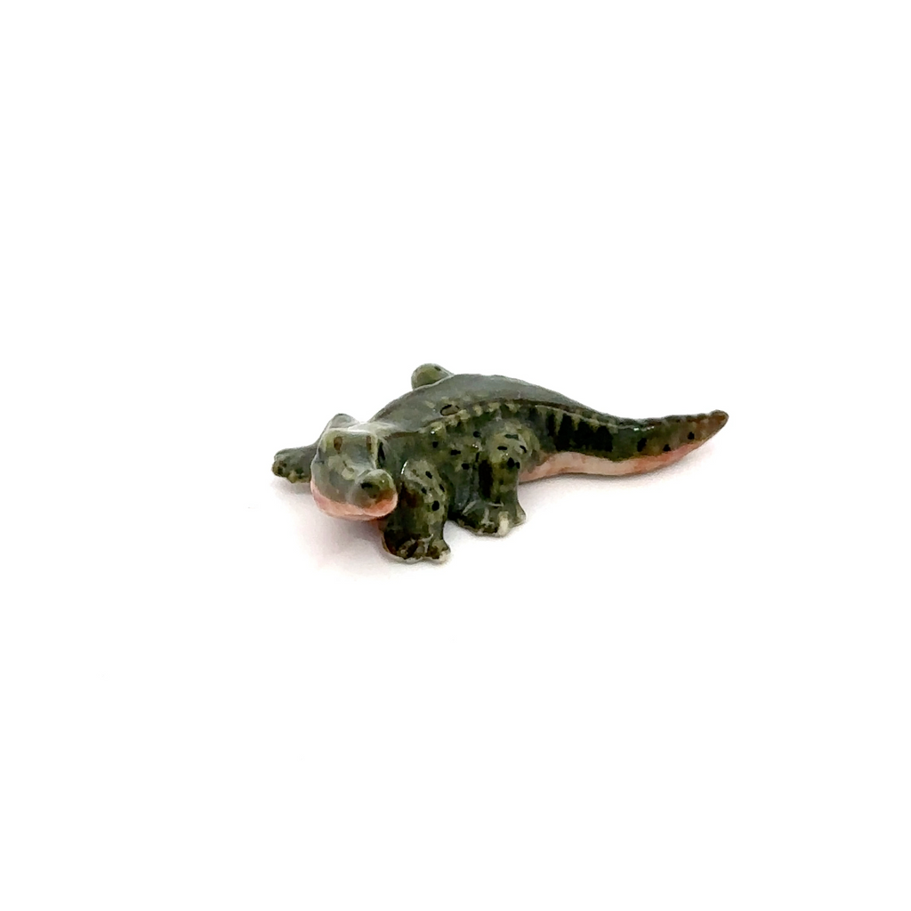 Mini Crocodile Figurine - Miniature Hand Made Painted Ceramic Alligator Animal Porcelain Decorative Figures Collectible Figurines Décor Gifts
