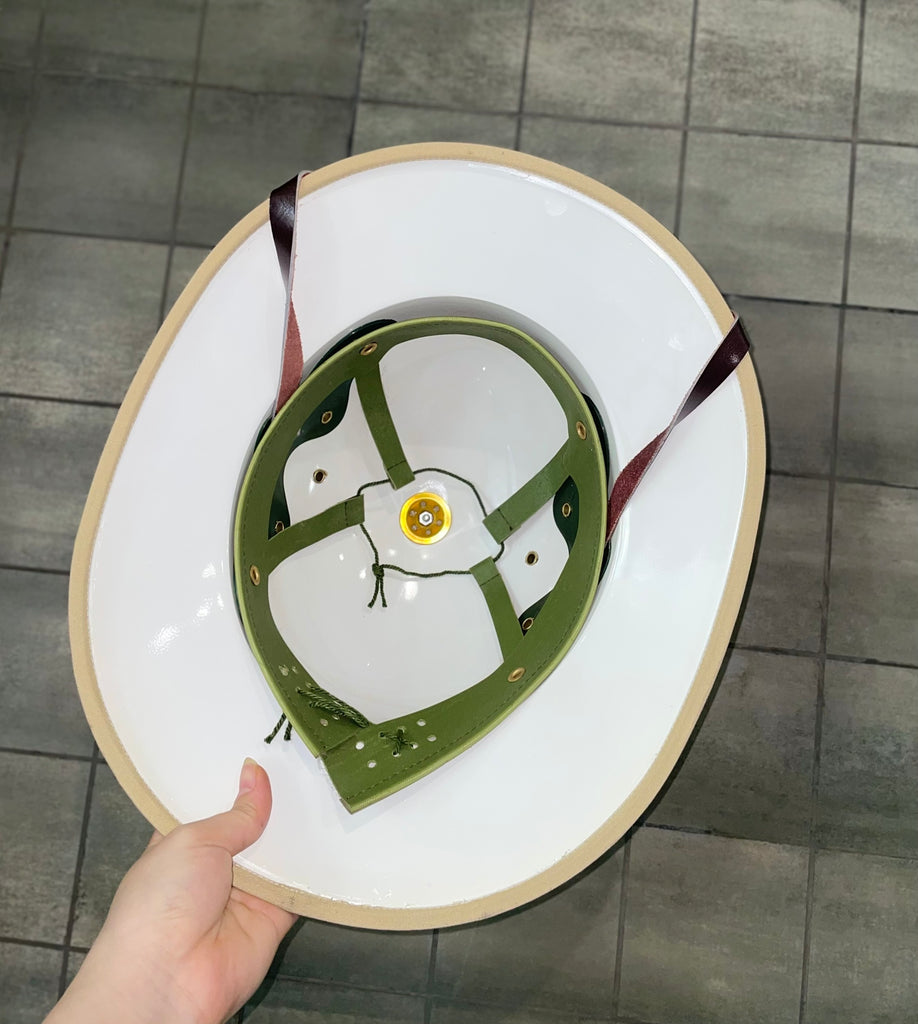 Vietnamese Army Non Coi Vintage Historical Wide-Brimmed Hat: Durable, Waterproof, and Timeless