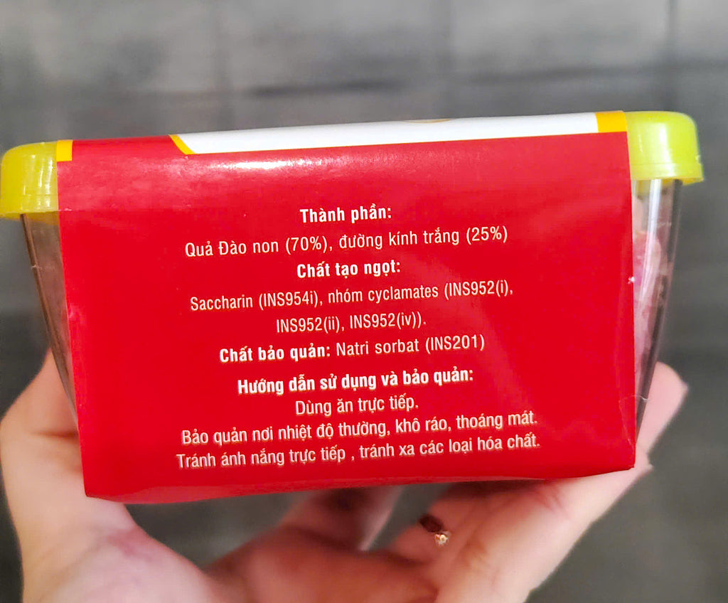 Phuong Soat Dried Candied Fruit Box With Variety Flavours Sau Gion, Peach & Plums with Ginger 300g Mứt Đào Non Đỏ, Mận xào gừng, sấu giòn