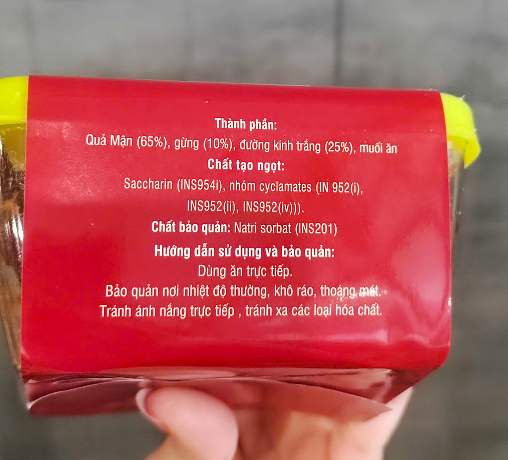 Phuong Soat Dried Candied Fruit Box With Variety Flavours Sau Gion, Peach & Plums with Ginger 300g Mứt Đào Non Đỏ, Mận xào gừng, sấu giòn