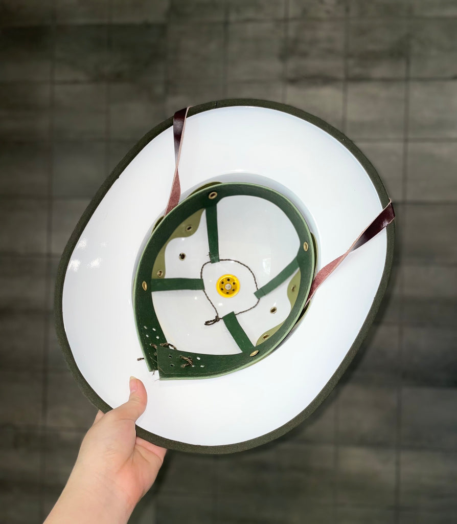 Vietnamese Army Non Coi Vintage Historical Wide-Brimmed Hat: Durable, Waterproof, and Timeless