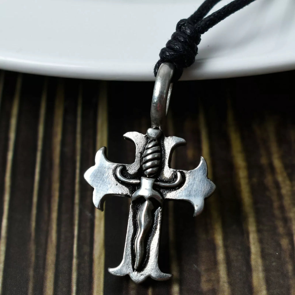 New Gothic Cross Templar Silver Pewter Charm Necklace Pendant Jewelry