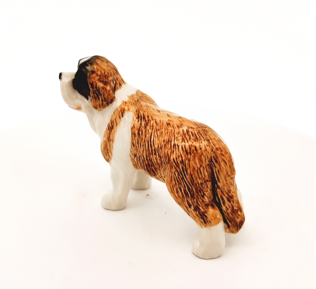 Saint Bernard Dog Ceramic Figurine Hand Painted Porcelain Gift Collectible DecorHandmade Miniatures Cerami Figurine Animals Decor Collection