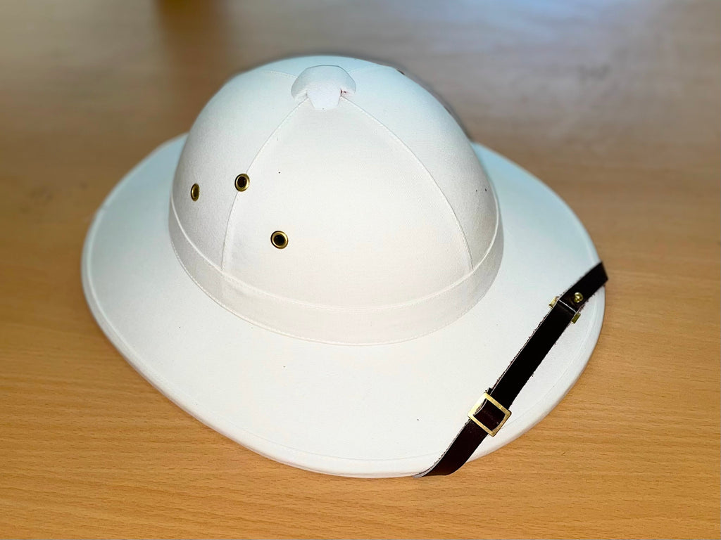 Vietnamese Army Non Coi Vintage Historical Wide-Brimmed Hat: Durable, Waterproof, and Timeless