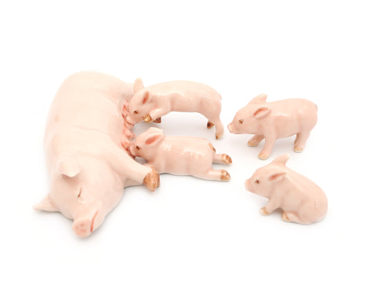 Handmade Miniatures Ceramic Pig Family Figurine Animals Decor/Animal Collection