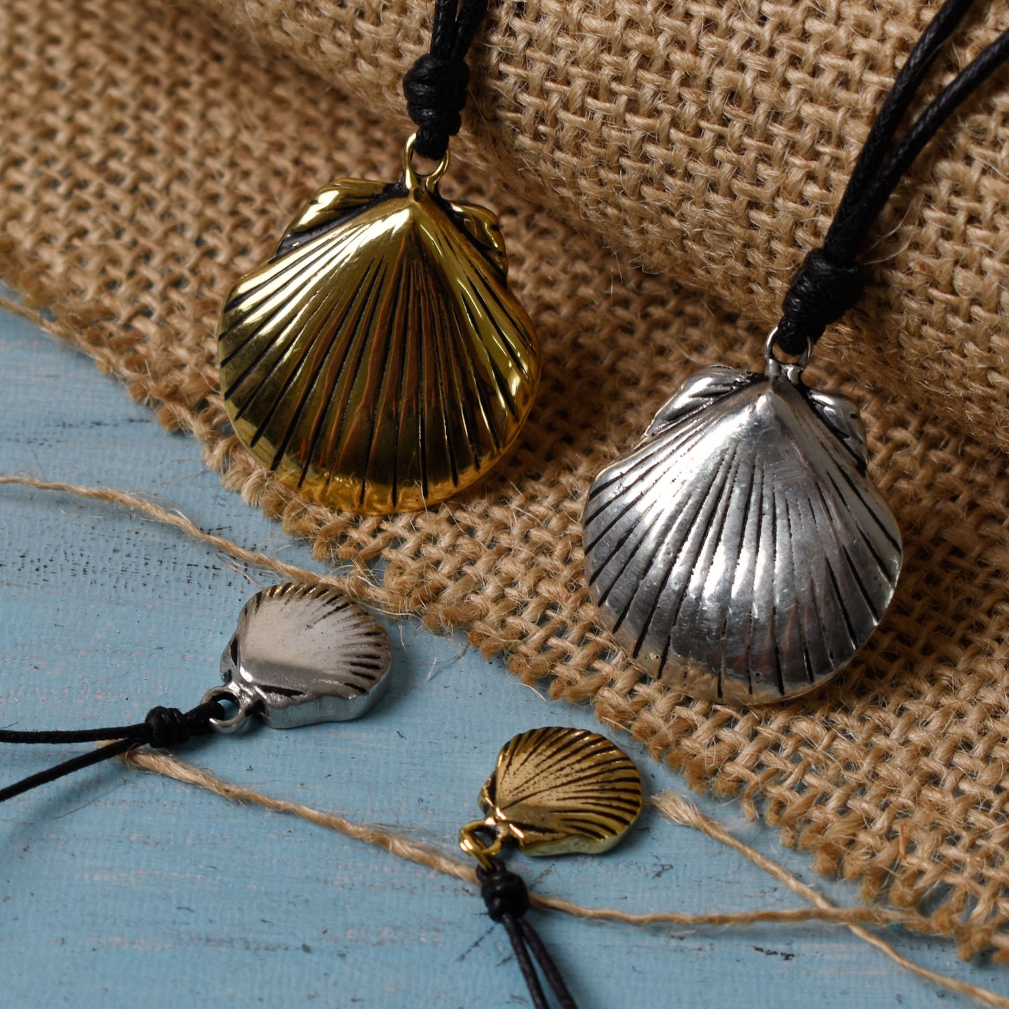 Clam Shell Oyster Silver Pewter Gold Brass Charm Necklace Pendant Jewelry