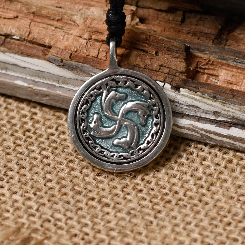 Glamorous Charm Silver Pewter Charm Necklace Pendant Jewelry