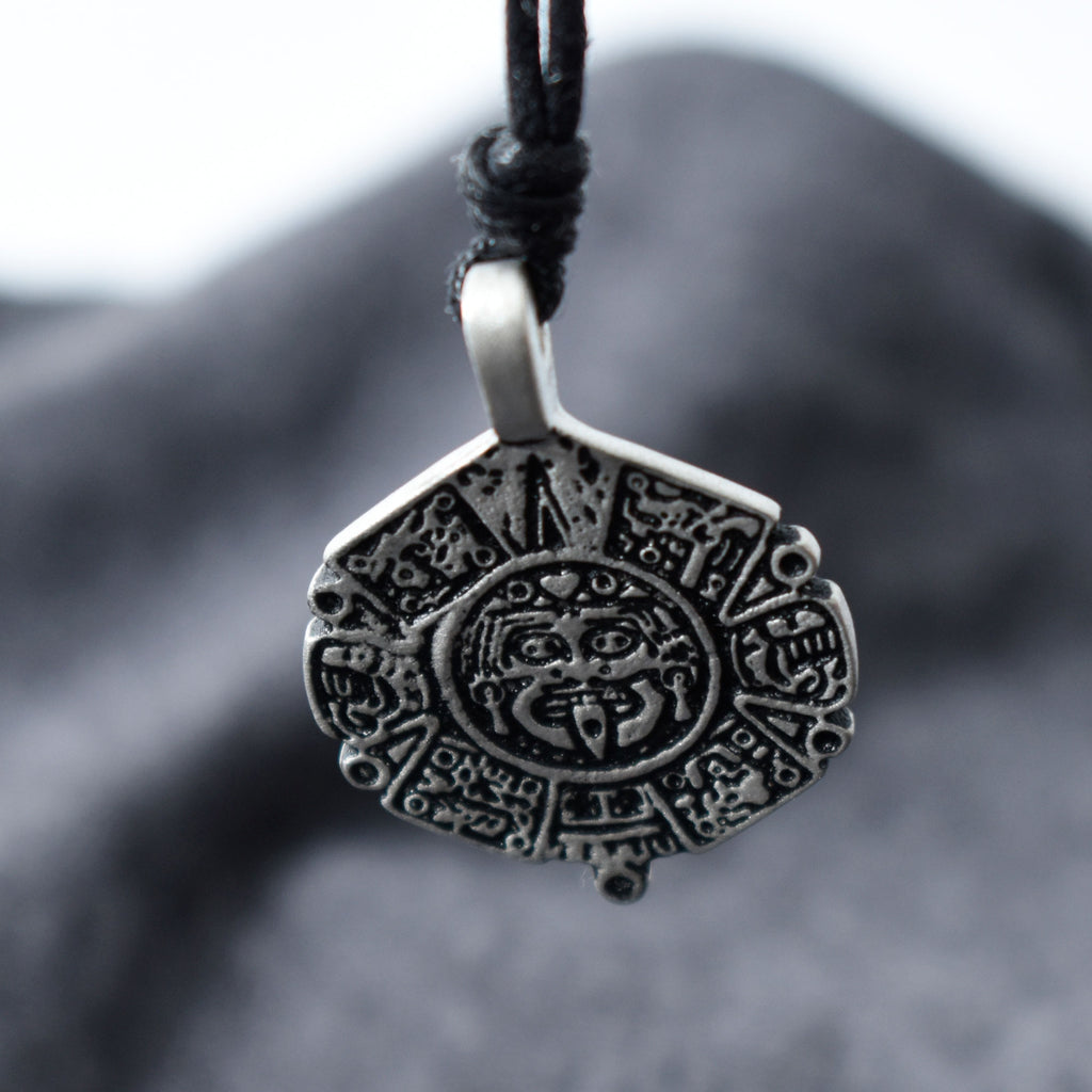 New Aztec Mayan Face Calendar Silver Pewter Charm Necklace Pendant Jewelry