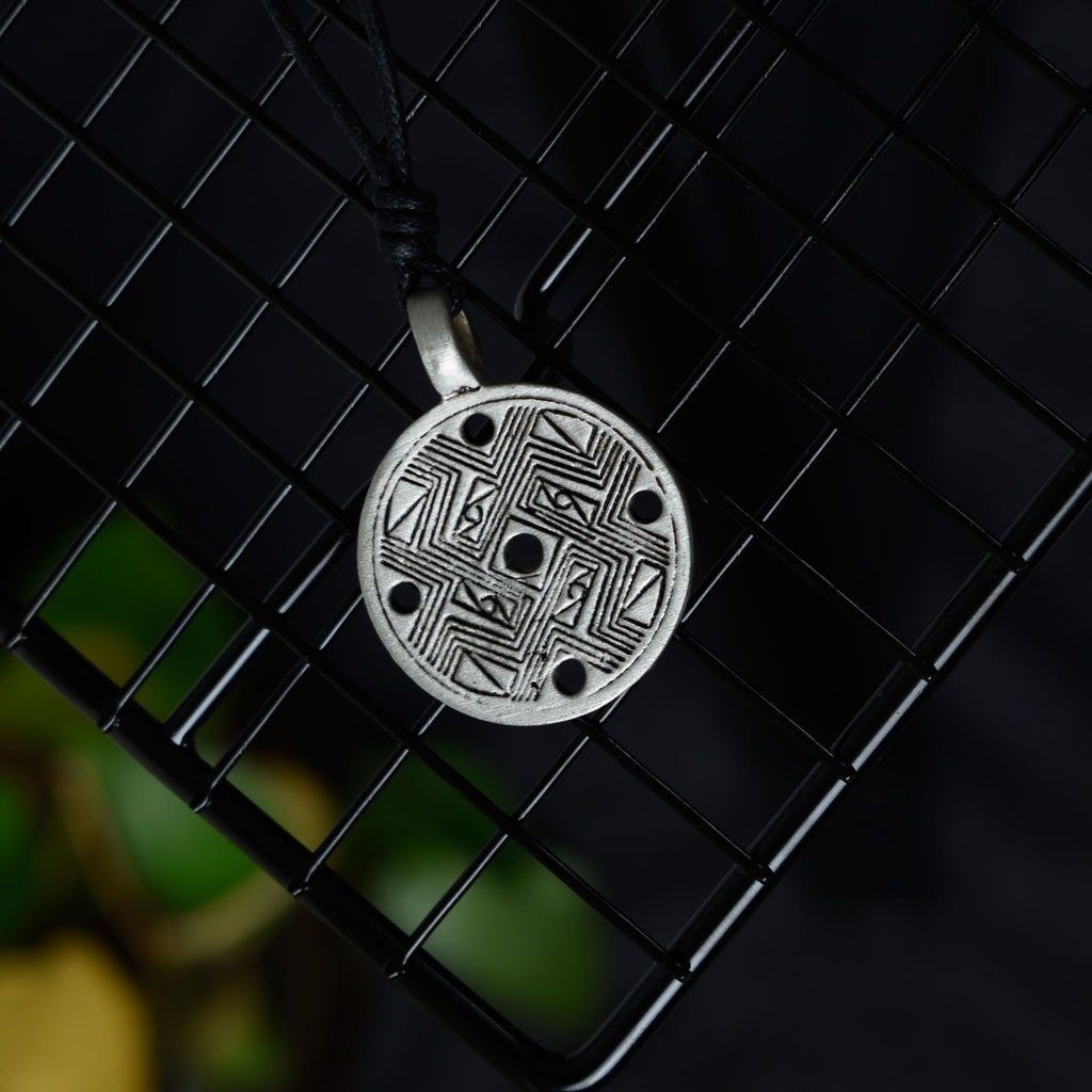 Cool Chinese I Ching Coin Silver Necklace Pendant Jewelry