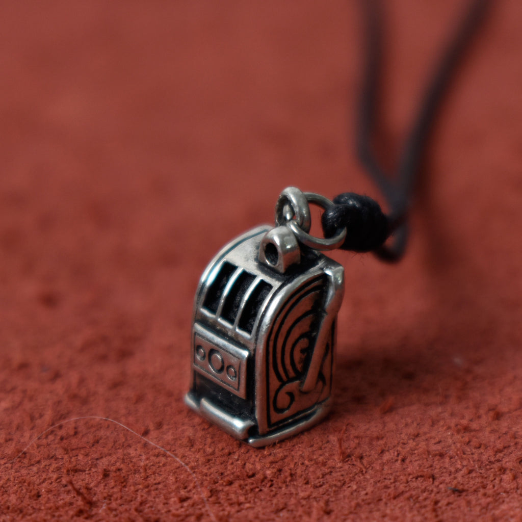 Slot Machines Gamble Las Vegas Silver Pewter Charm Necklace Pendant Jewelry