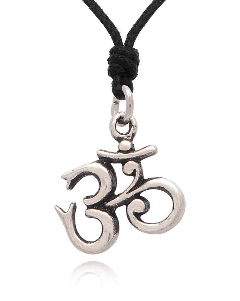 Lovely Hindu Word Om Ohm 92.5 Sterling Silver Necklace Pendant Jewelry