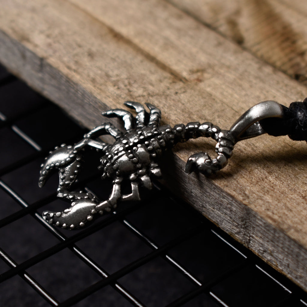 Stylish Scorpion Handmade Silver Pewter Brass Necklace Pendant Jewelry