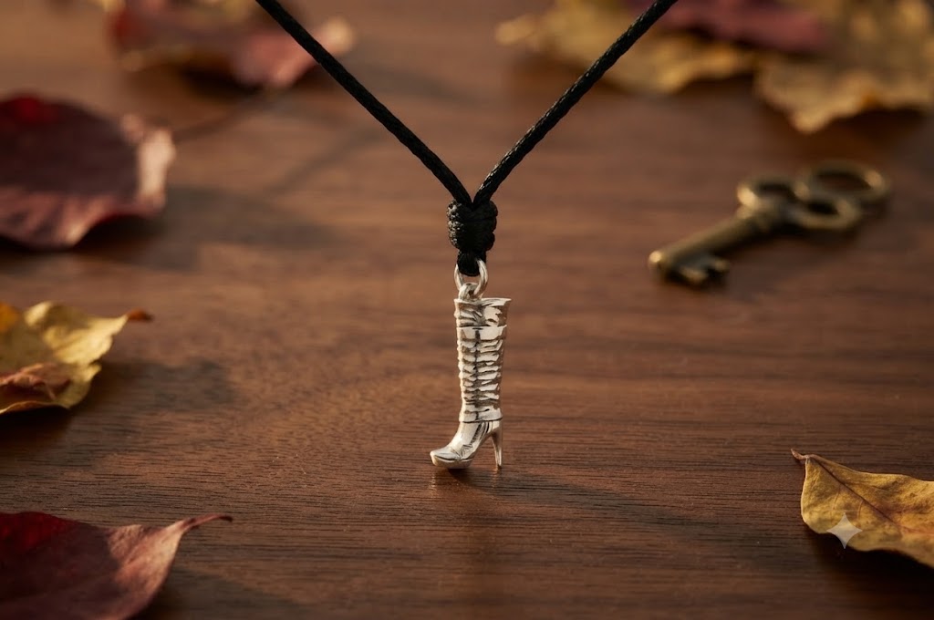 Women's Knee High Boots 92.5 Sterling Silver Gold Brass Charm Necklace Pendant Jewelry