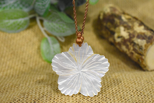 Vintage Carved Mother Of Pearl Shell Flower Necklace Pendant Jewelry