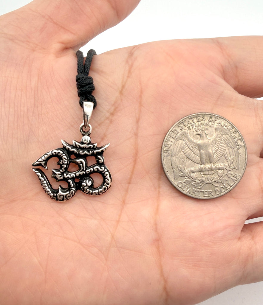 New Om Ohm Hindu Word Yoga Silver Pewter Charm Necklace Pendant Jewelry