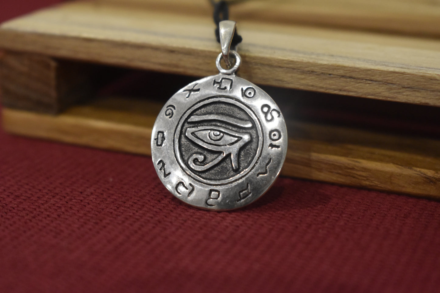 Egyptian Eye of Ra Horus Silver Pewter Gold Brass Charm Necklace Pendant Jewelry