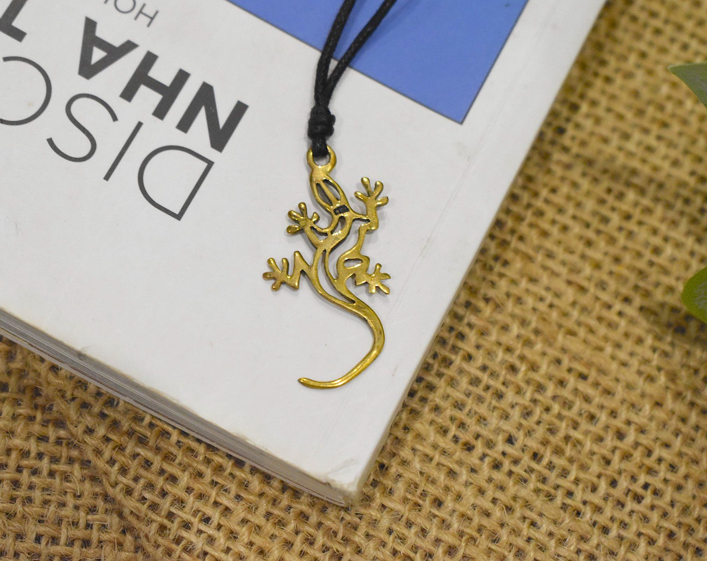 Flawless Lizard 92.5 Sterling Silver Gold Brass Necklace Pendant Jewelry