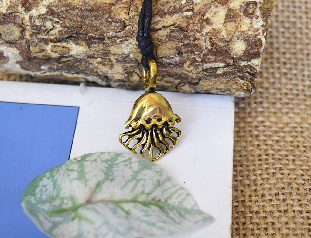 Jelly Fish Silver Pewter Gold Brass Charm Necklace Pendant Jewelry