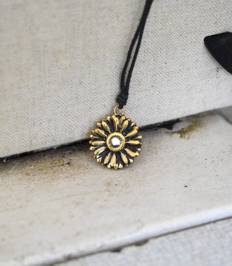 Daisy Flower Gold Brass Charm Necklace Pendant Jewelry