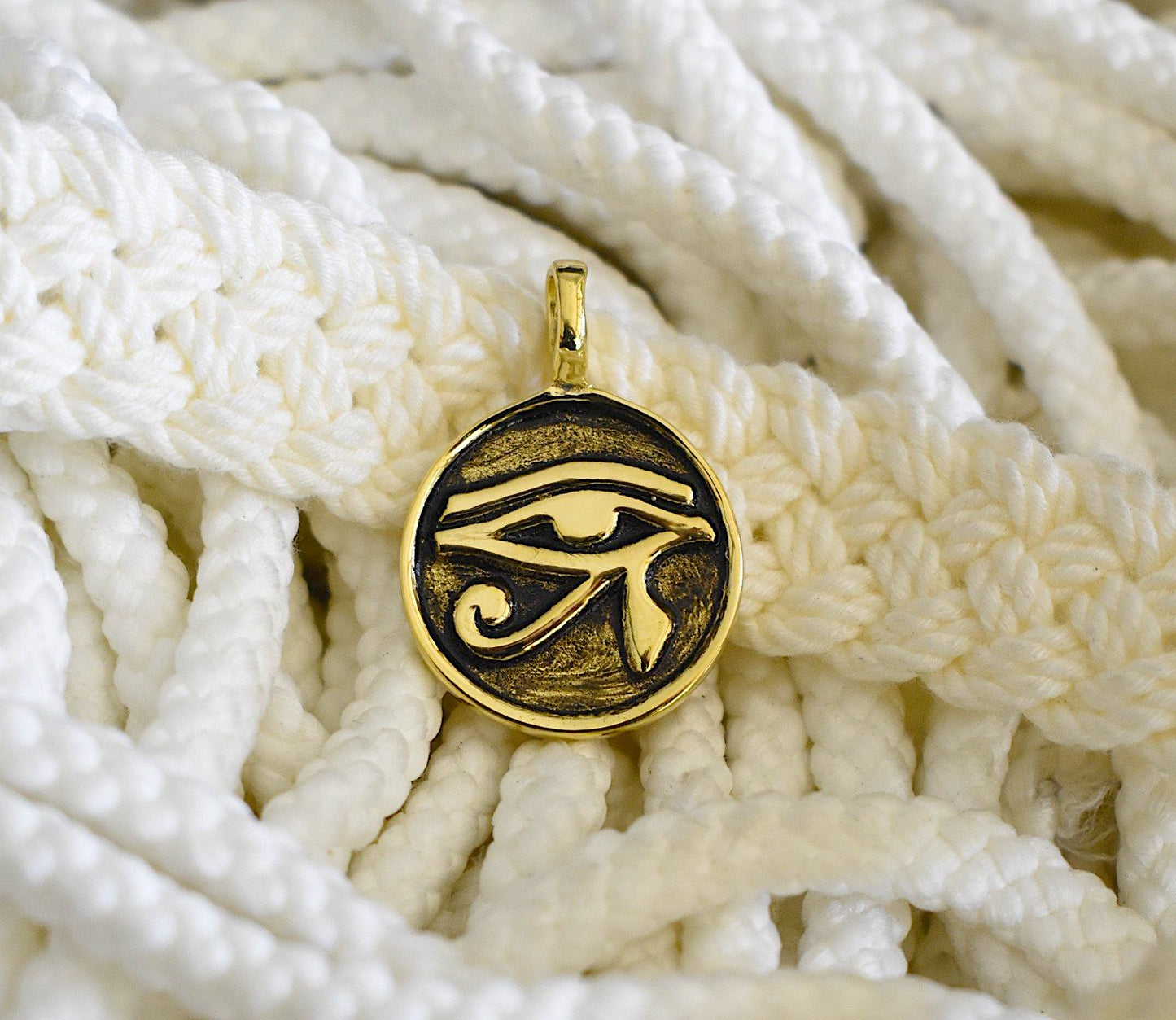 Classic Egyptian Eye of Ra Horus Silver Pewter Gold Brass Charm Necklace Pendant