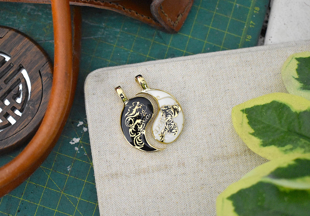 Dragon Yin Yang 2 Pewter Pendant Necklaces Set Matching Pendant Mood Pendant New