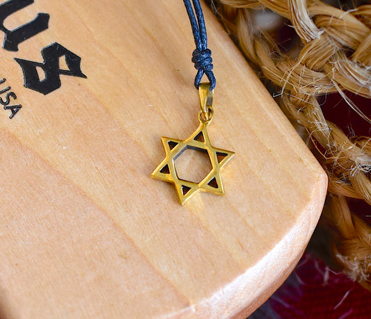 Mini Golden Pentagram Gold Brass Charm Necklace Pendant Jewelry