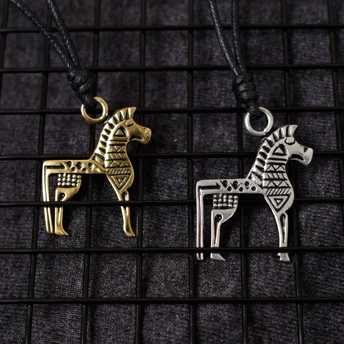 New Greek Trojan Horse Silver Pewter Gold Brass Charm Necklace Pendant Jewelry