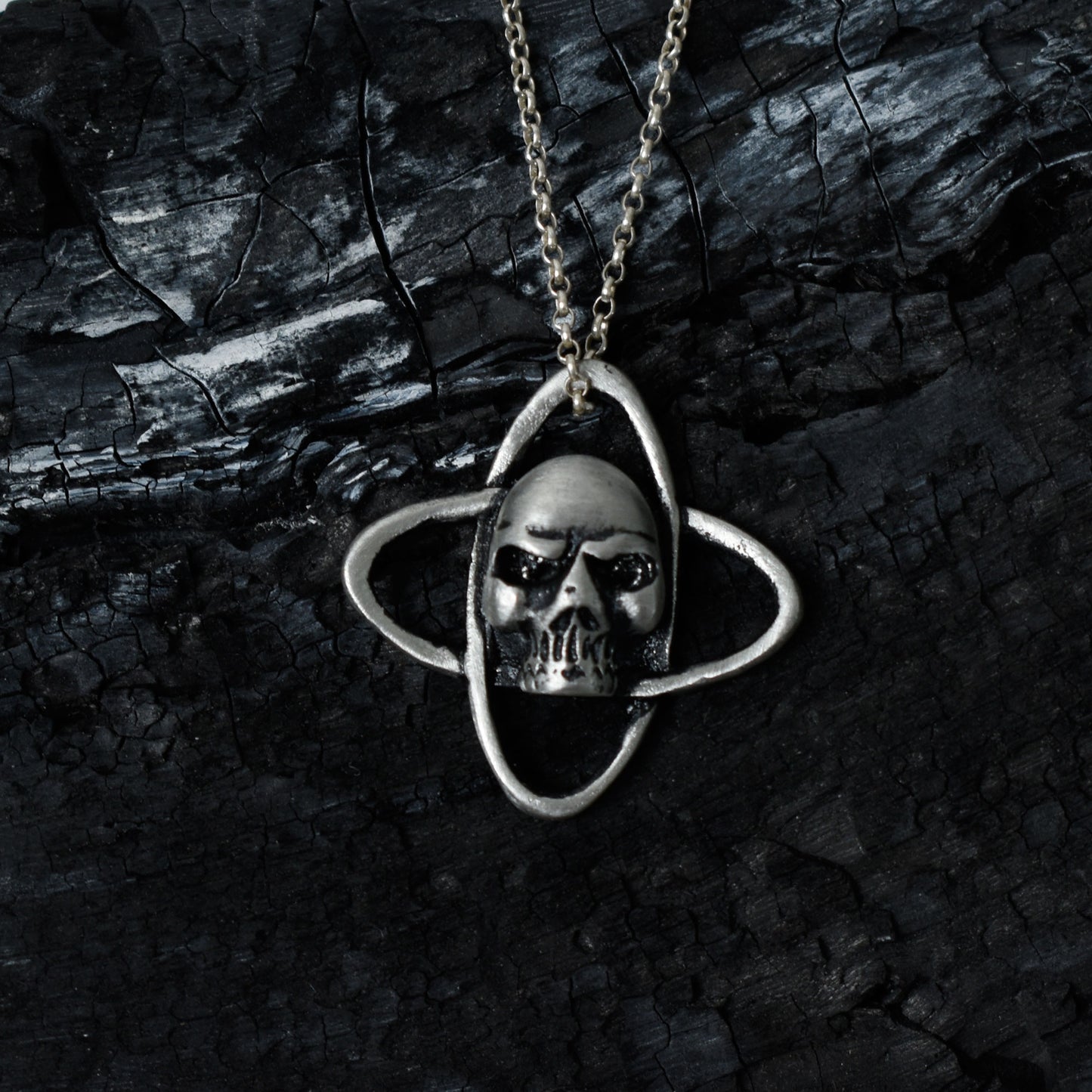 New Gothic Skull Silver Pewter Charm Necklace Pendant Jewelry
