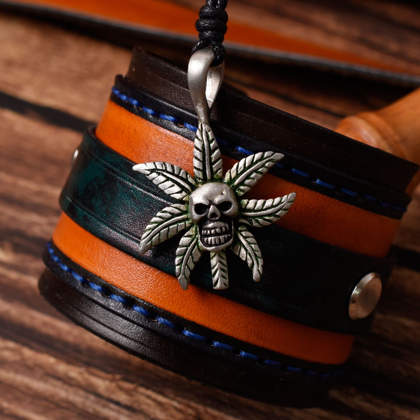 New Marijuana Leaf Skull Head Silver Pewter Charm Necklace Pendant Jewelry